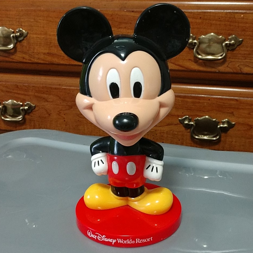 2002 Kellogg's Mickey Mouse Bobble Head